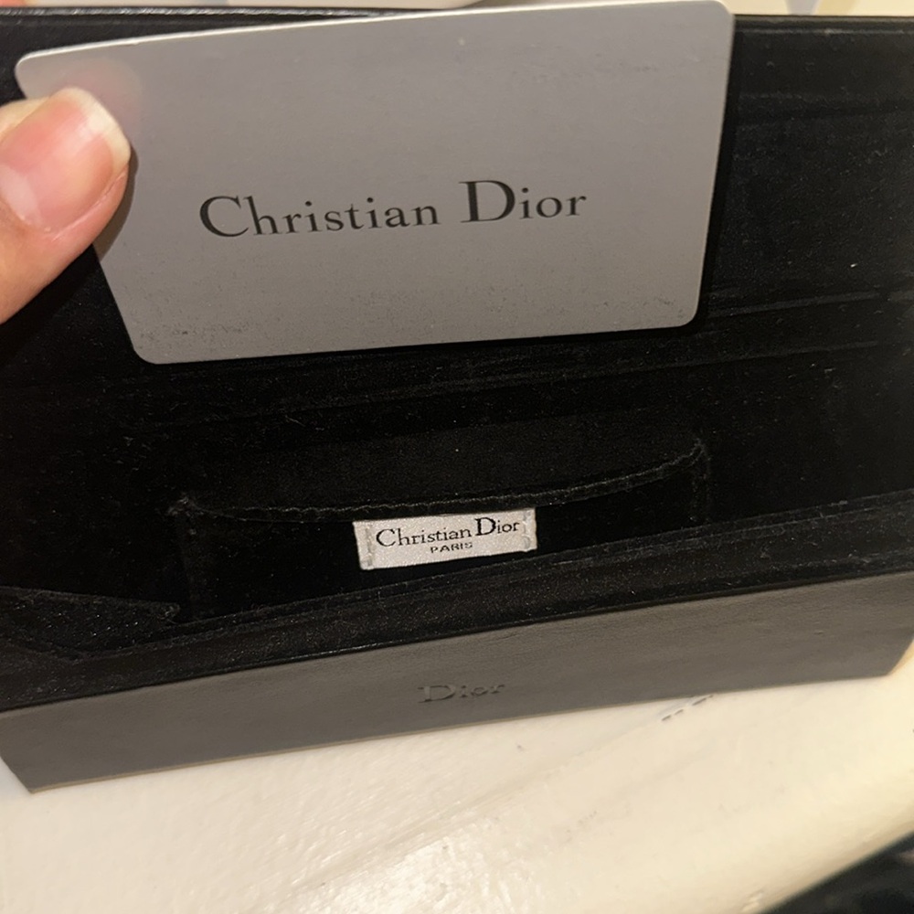 Women’s Dior So Real Silver sunglasses. Used once. New condition - Picture 8 of 8